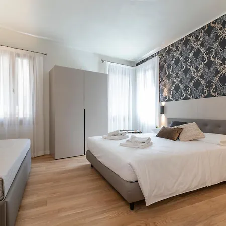 Grifoni Boutique Venice
