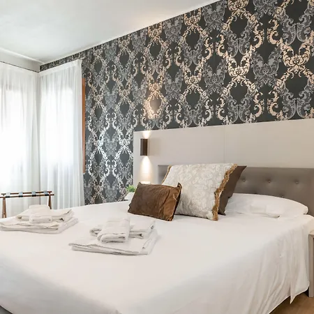 Otel Grifoni *